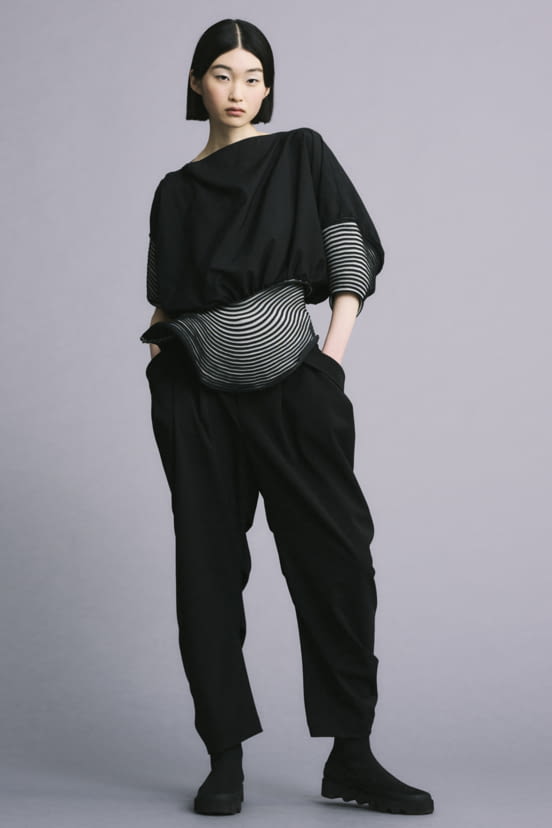 woman<br>FW22