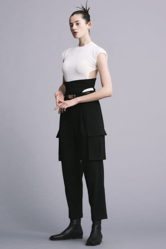 woman<br>FW22