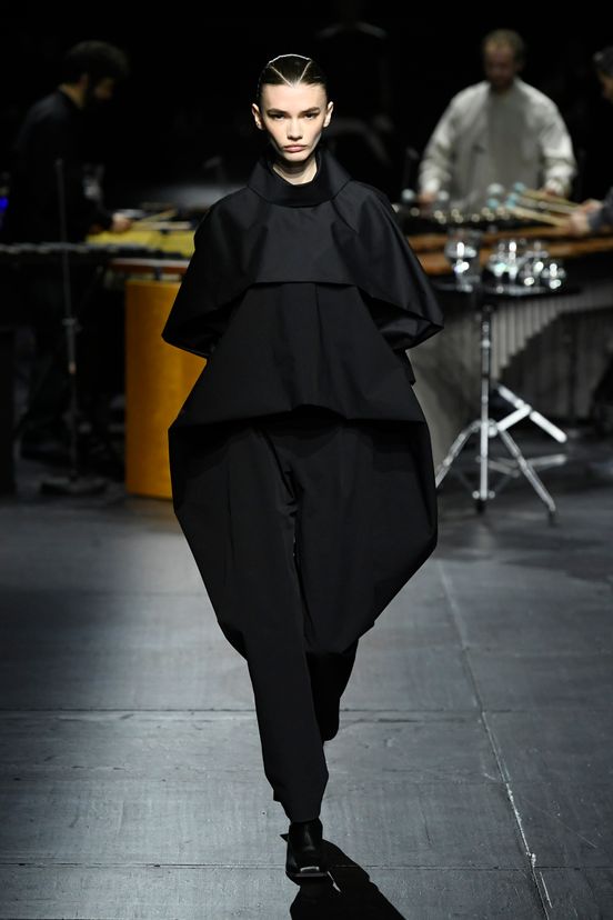 woman<br>FW23