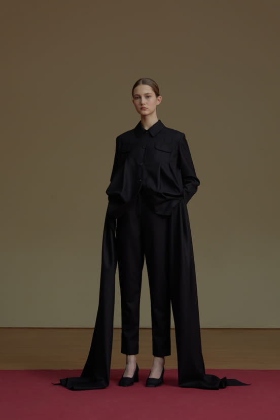 woman<br>FW17