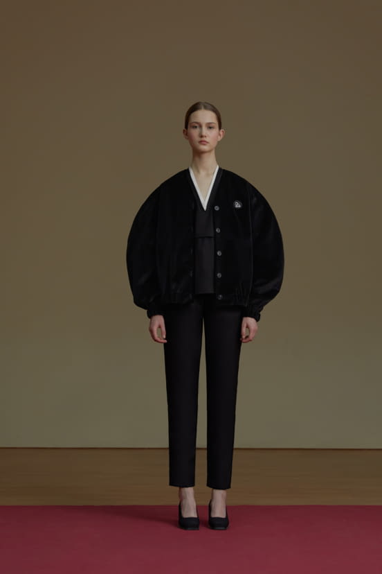 woman<br>F/W 17