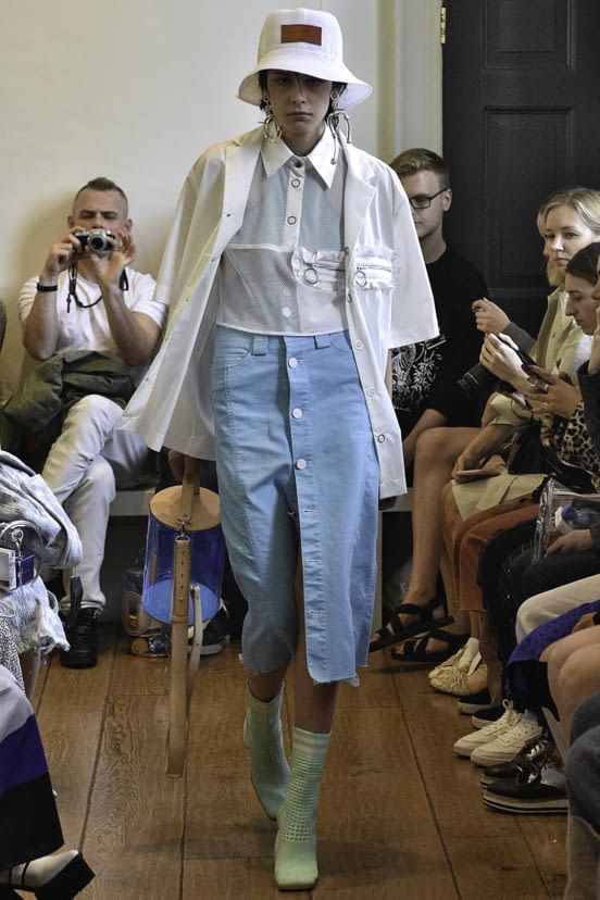 woman<br>SS19