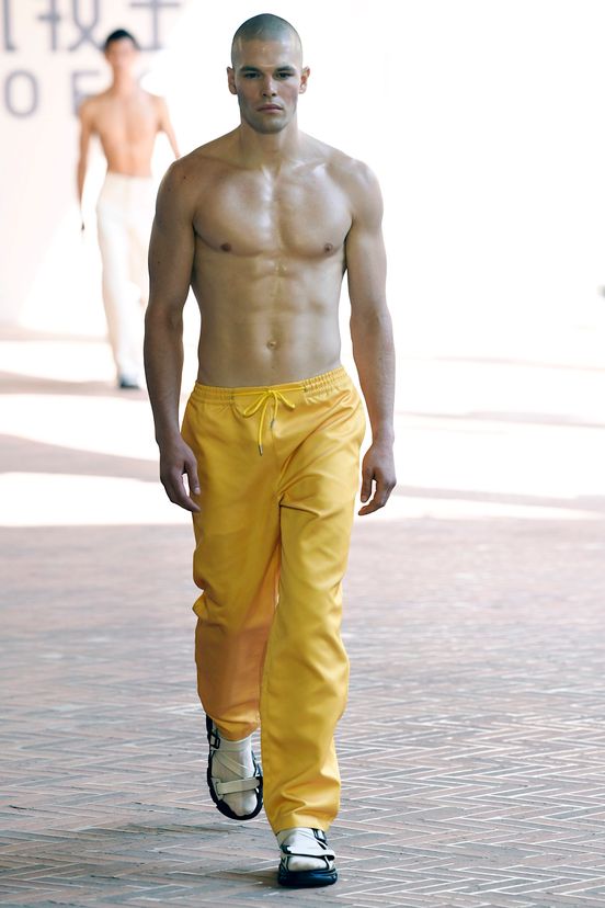 man<br>SS23