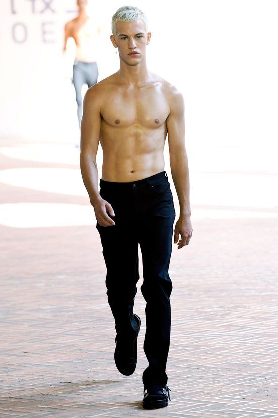 man<br>SS23