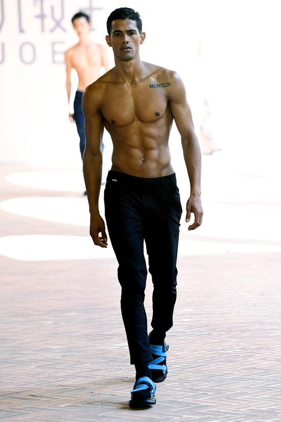 man<br>SS23