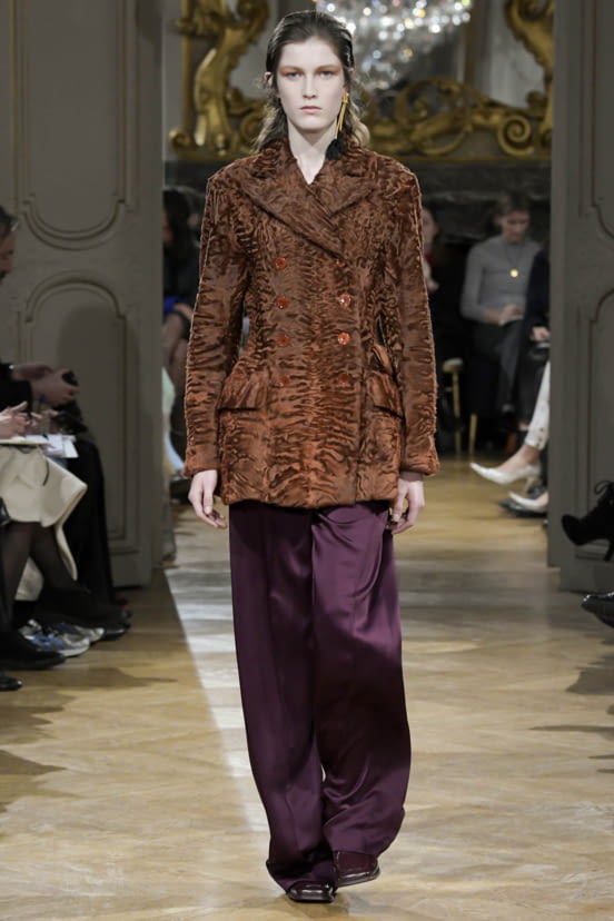 woman<br>F/W 17