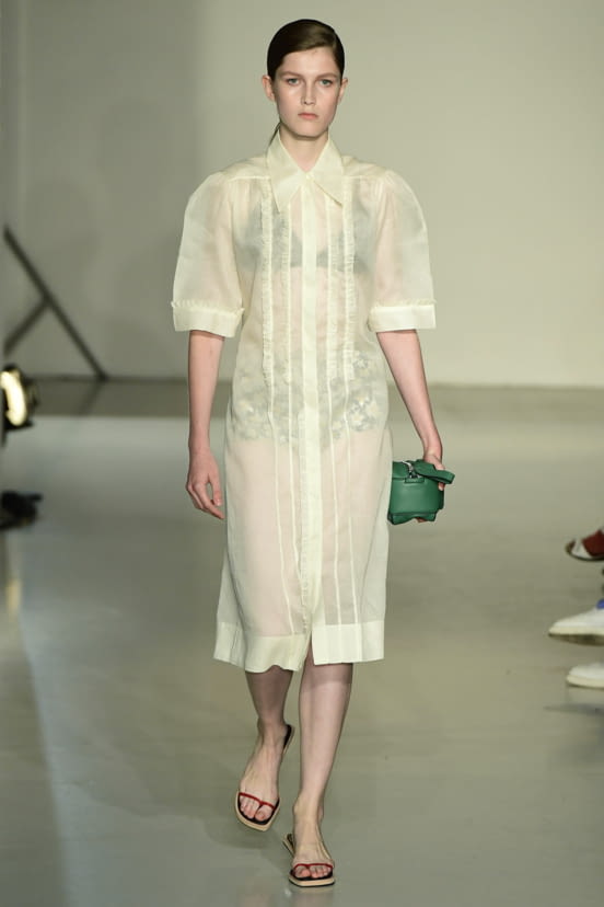 woman<br>SS18