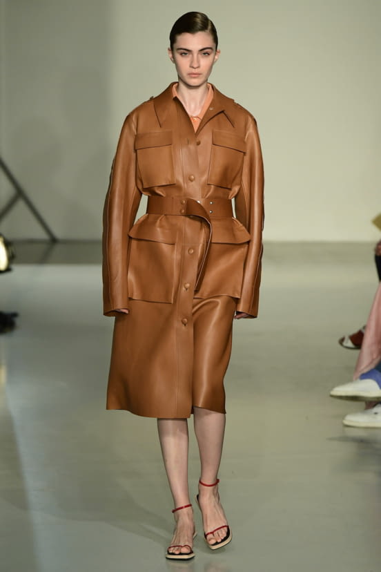 woman<br>SS18