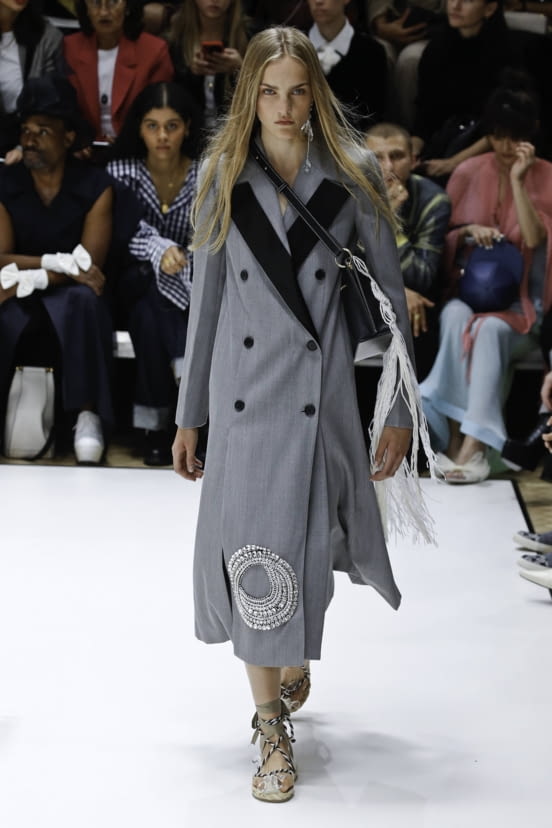 woman<br>SS20