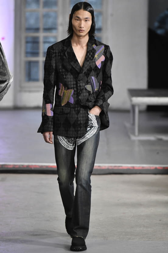 woman<br>FW22