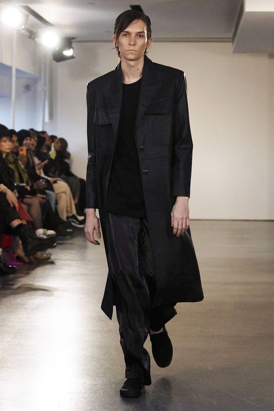 woman<br>FW23