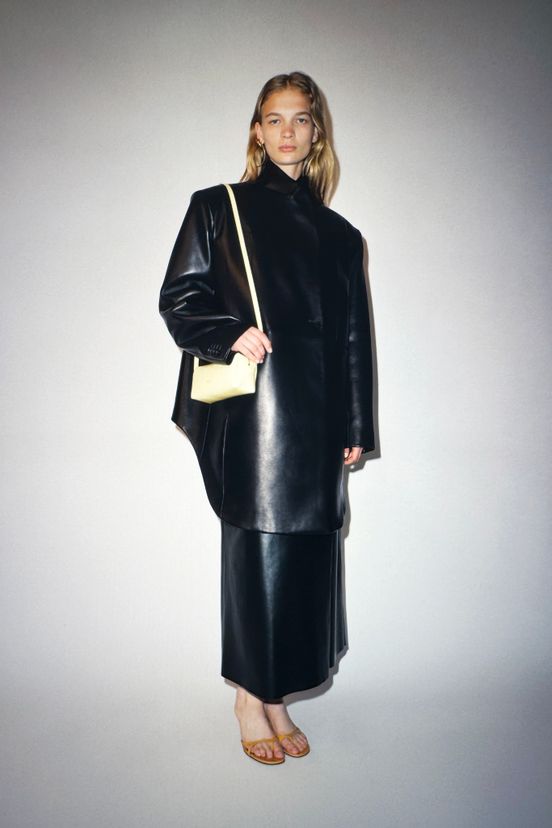 woman<br>RS26