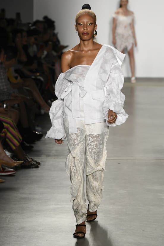 woman<br>SS19