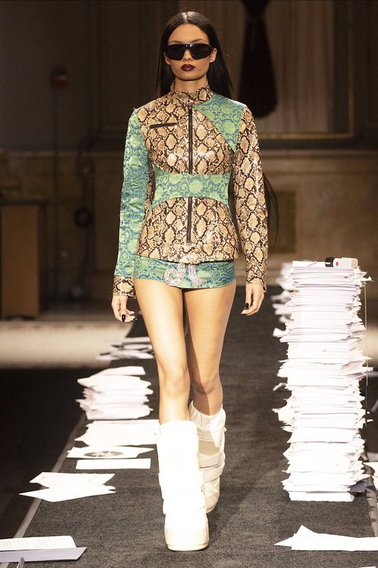 woman<br>FW23