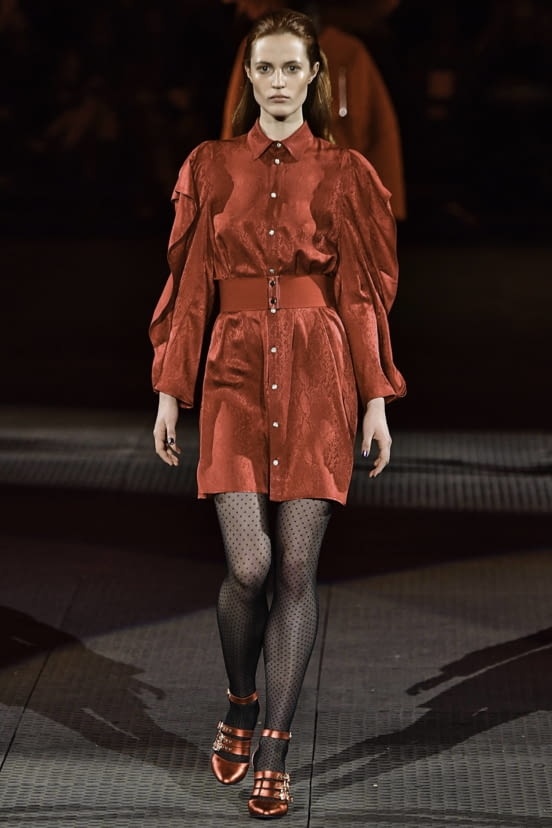 woman<br>FW19