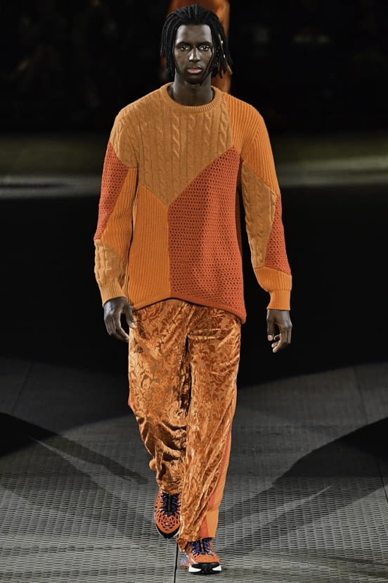 woman<br>FW19