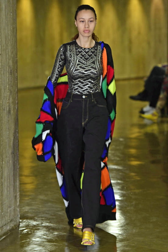 woman<br>SS19