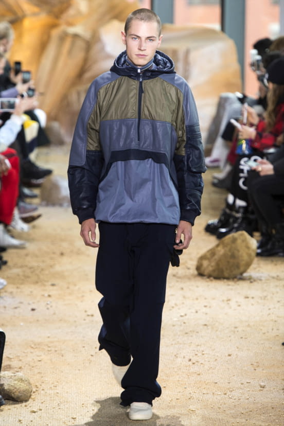 woman<br>F/W 17