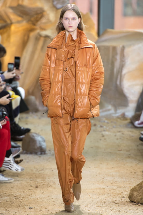woman<br>F/W 17