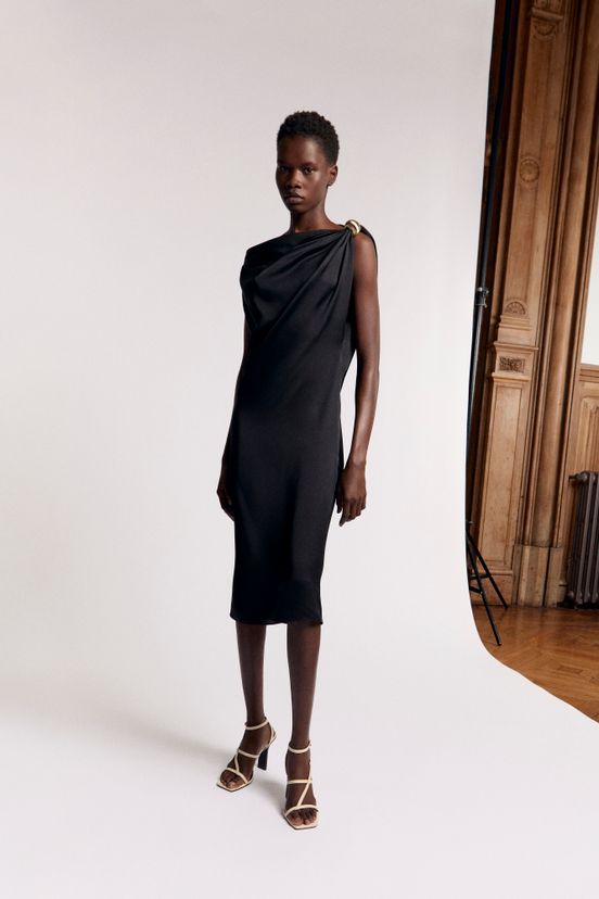 woman<br>Resort 2025