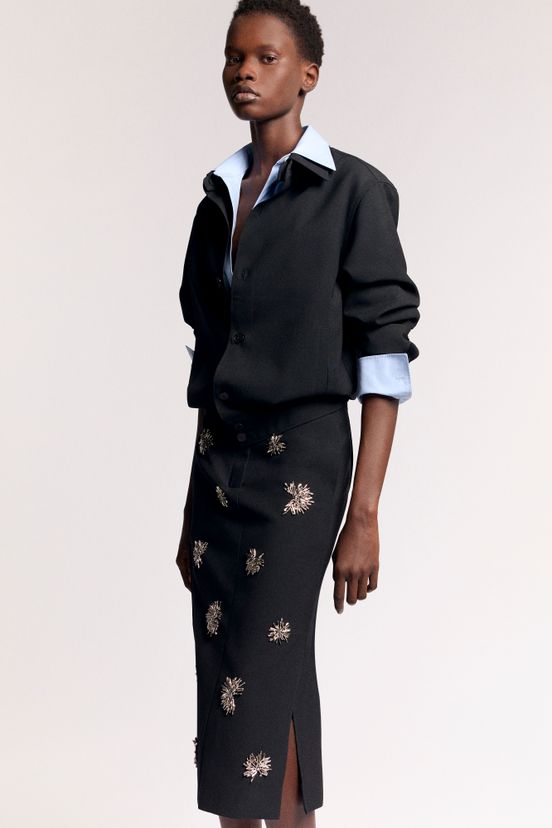 woman<br>Resort 2025