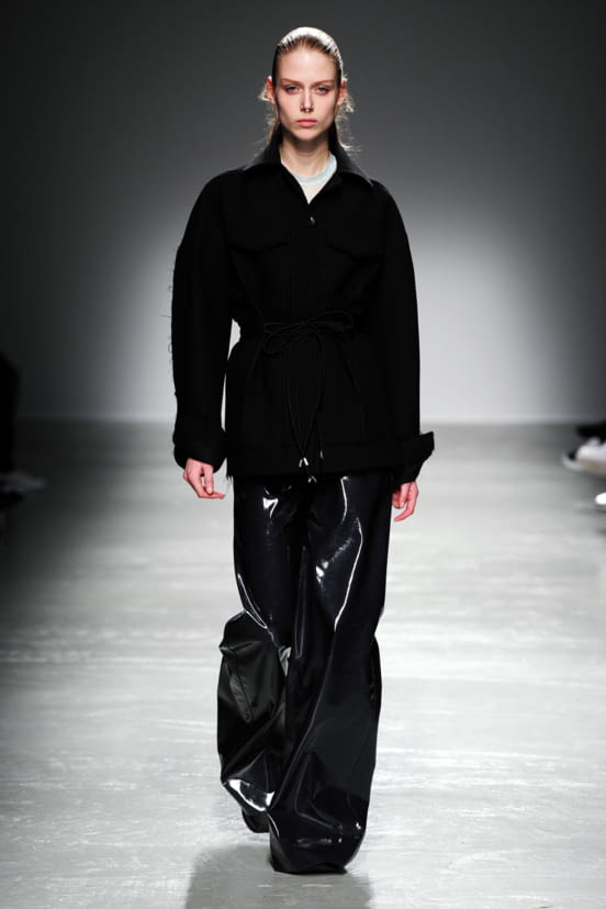 woman<br>FW16