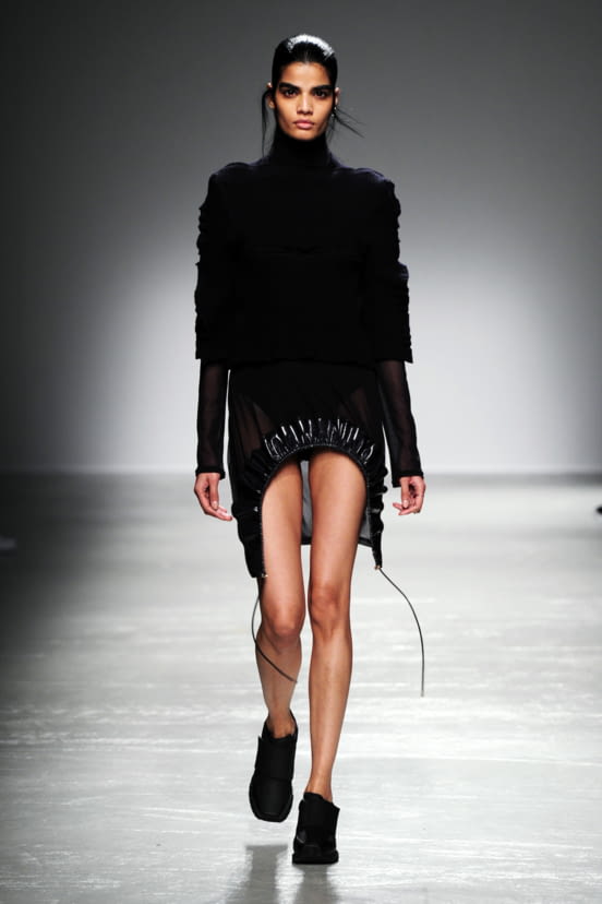 woman<br>FW16