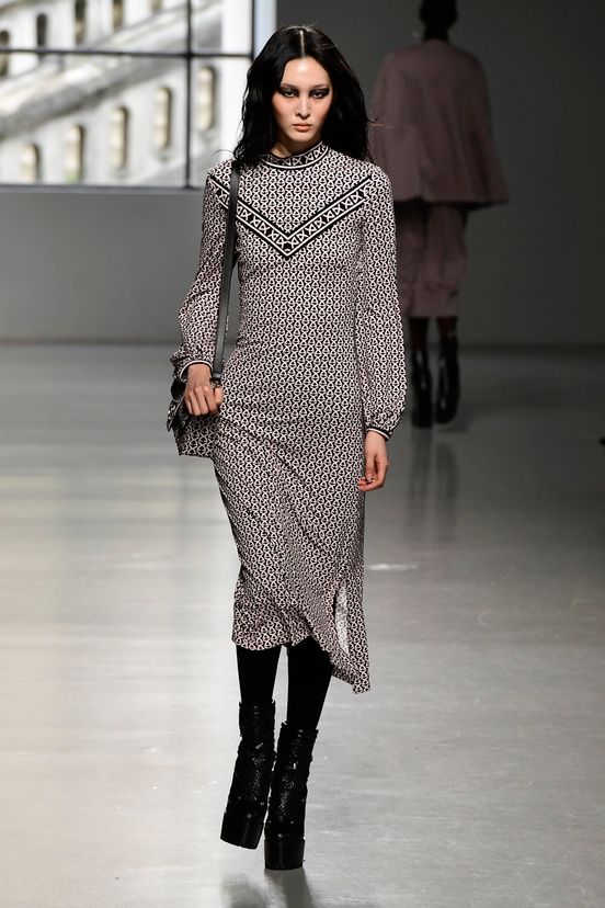 woman<br>FW23