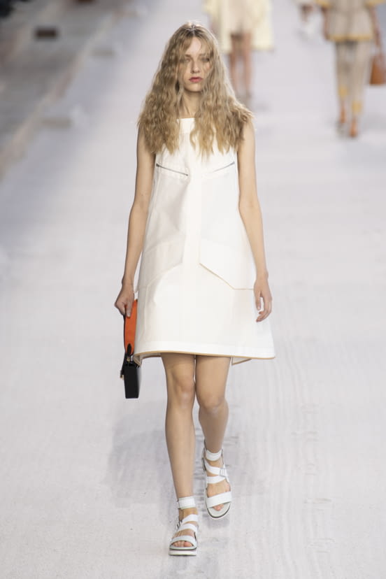 woman<br>SS19
