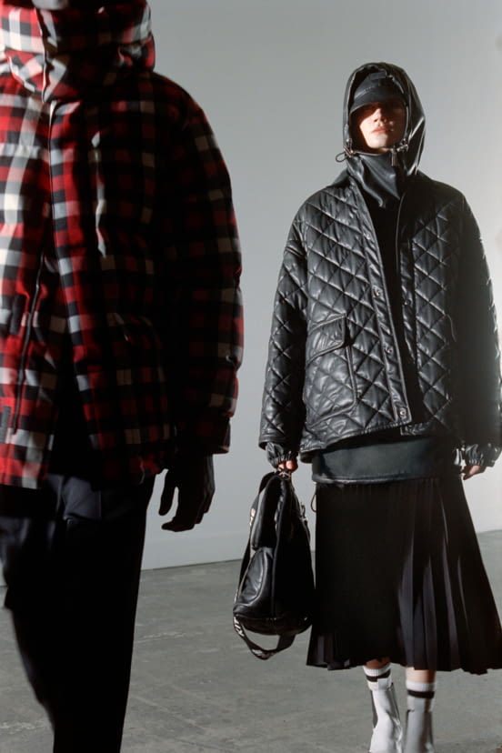 woman<br>FW22