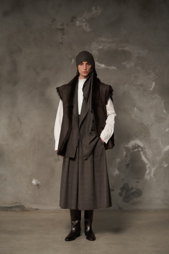 woman<br>FW21