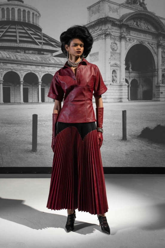 woman<br>FW21