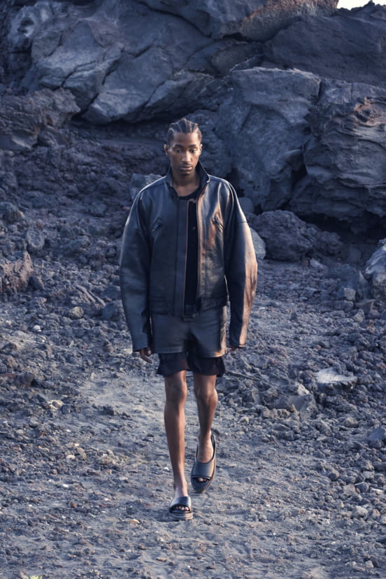 man<br>SS22