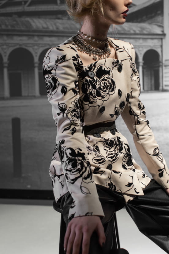 woman<br>FW21