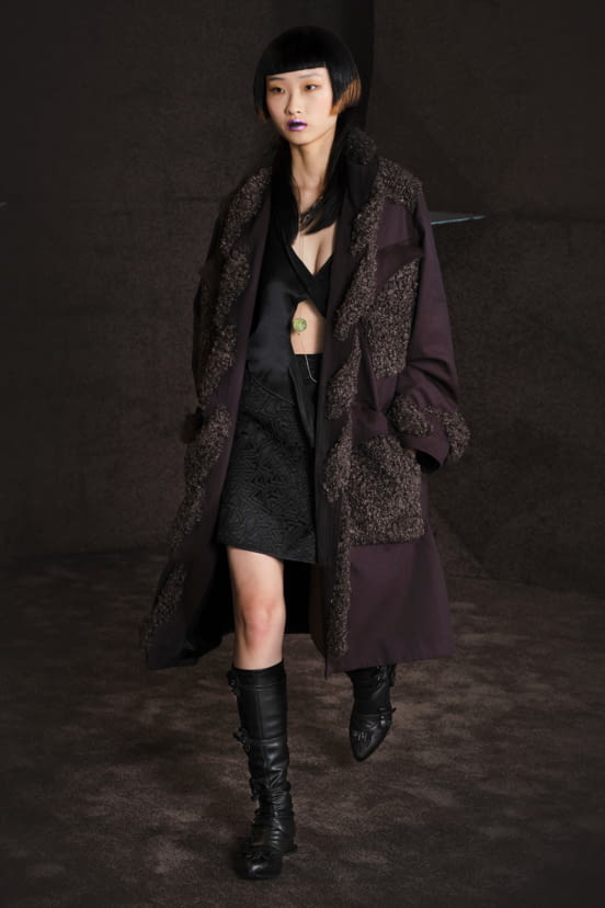 woman<br>FW22