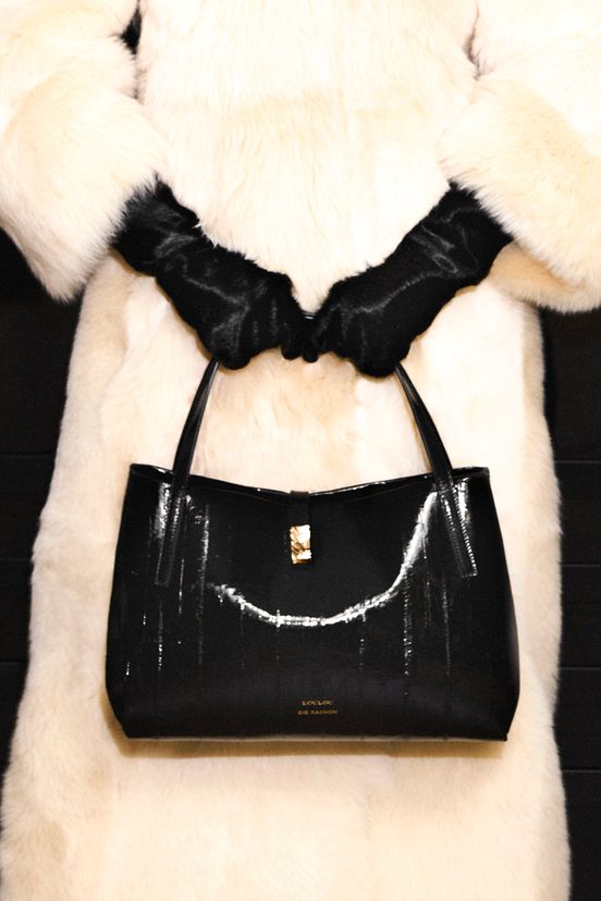 woman<br>FW25