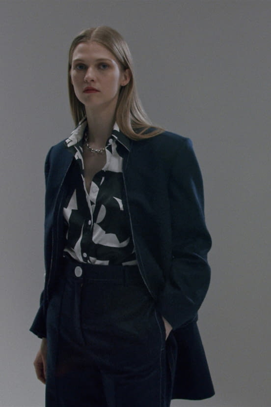 woman<br>FW21