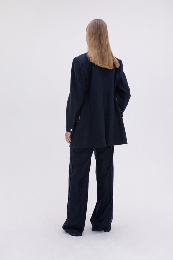 woman<br>FW21