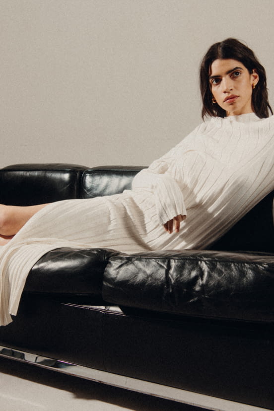 woman<br>SS21