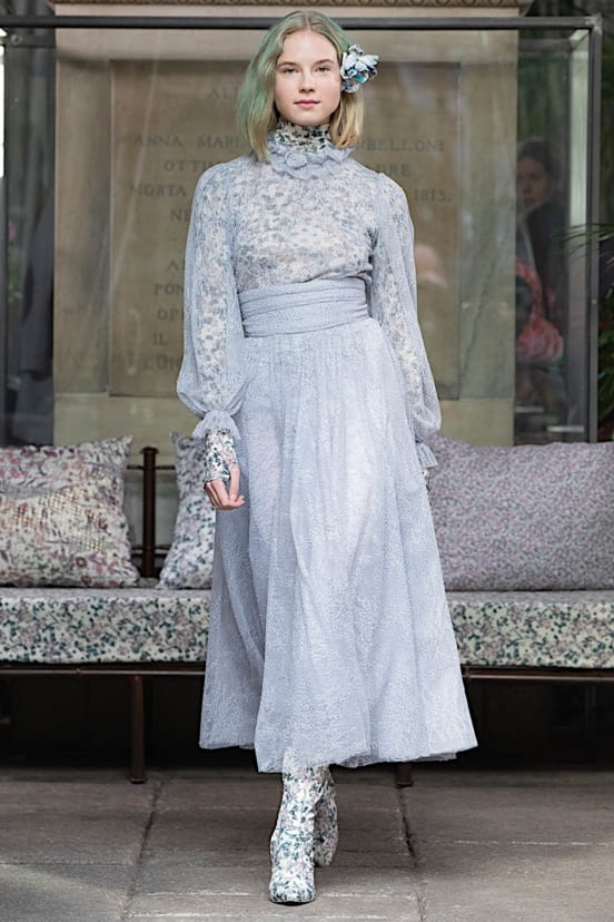 woman<br>FW20