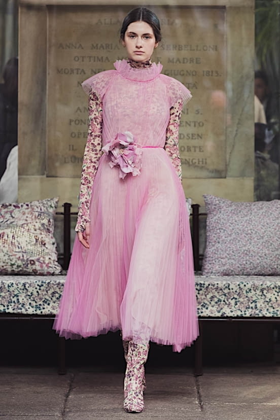 woman<br>FW20
