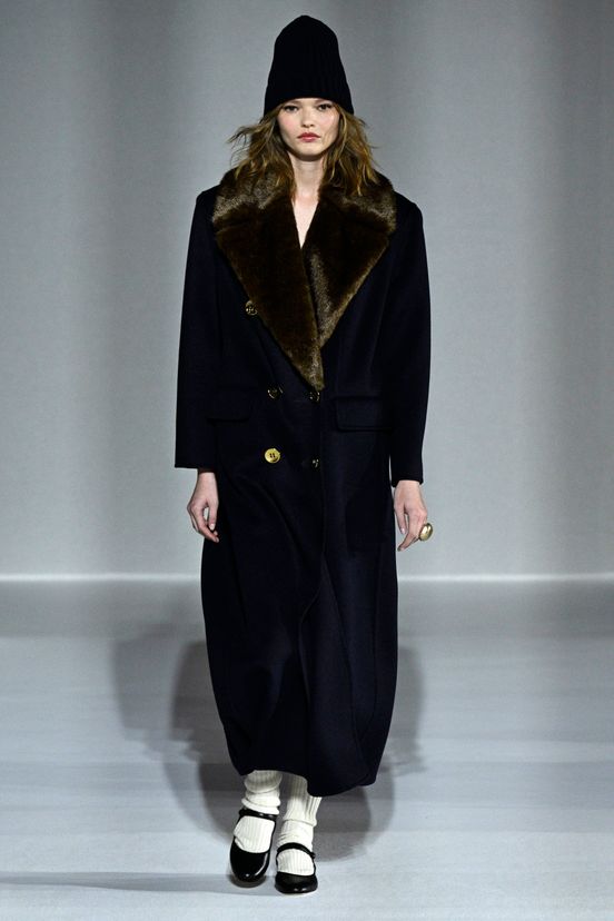 woman<br>FW24