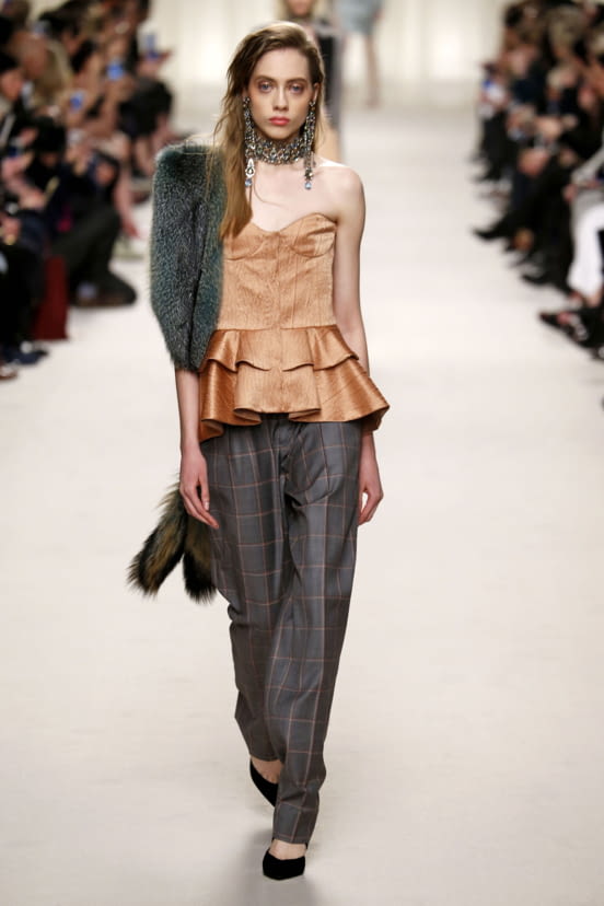 woman<br>FW16