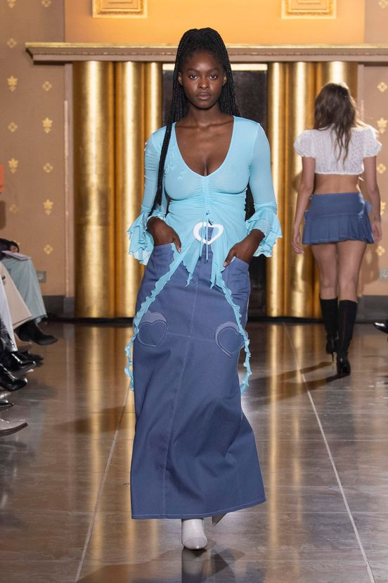 woman<br>FW23