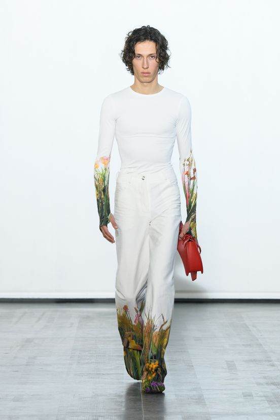 woman<br>FW23