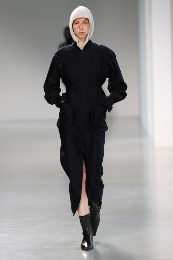 woman<br>FW23