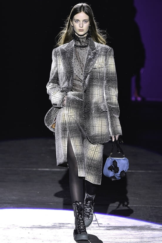 woman<br>FW19