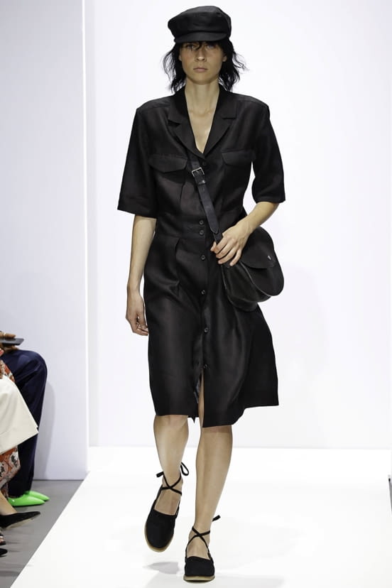 woman<br>SS19