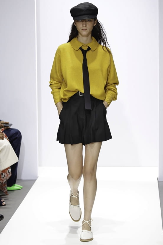 woman<br>SS19