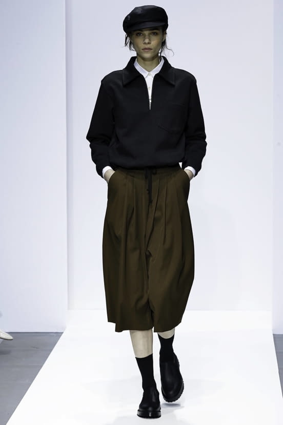 woman<br>FW19